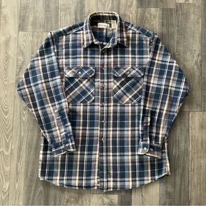 Field & Stream Heavyweight Flannel Shirt
58229
Men’s Large
Blue White Grey Plaid